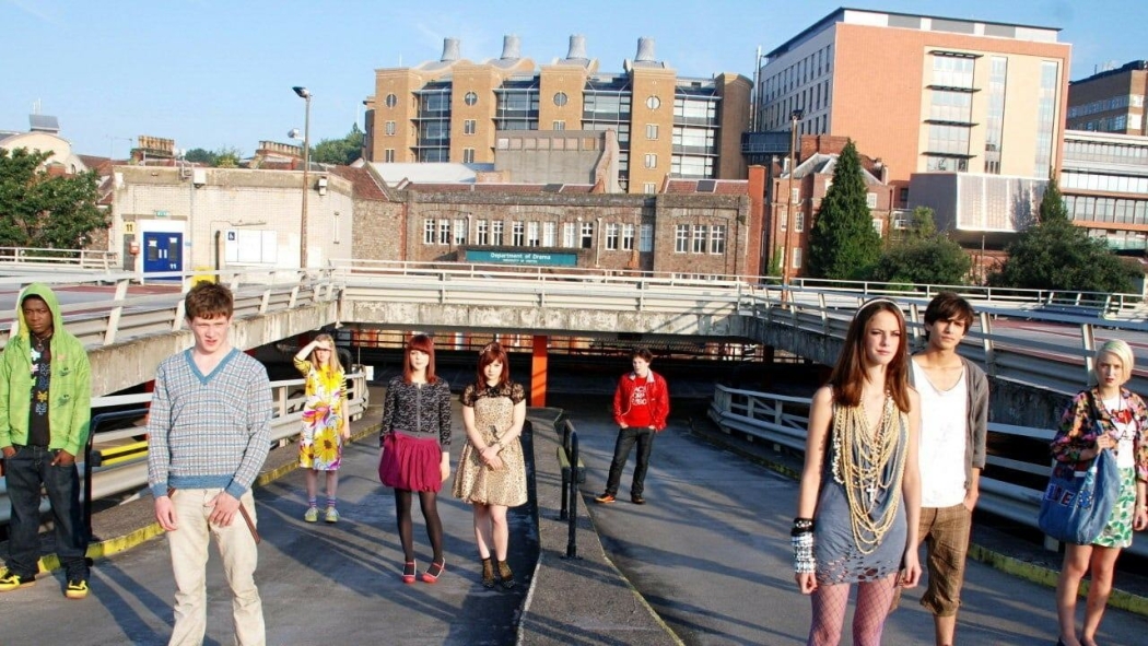 Skins 2. Sezon 6. Bölüm izle
